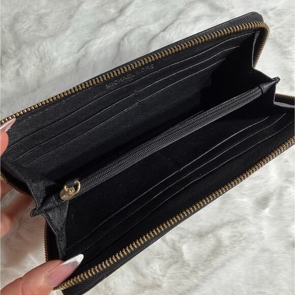 MICHAEL KORS Black Zip Around Wallet - Picture 6 of 11